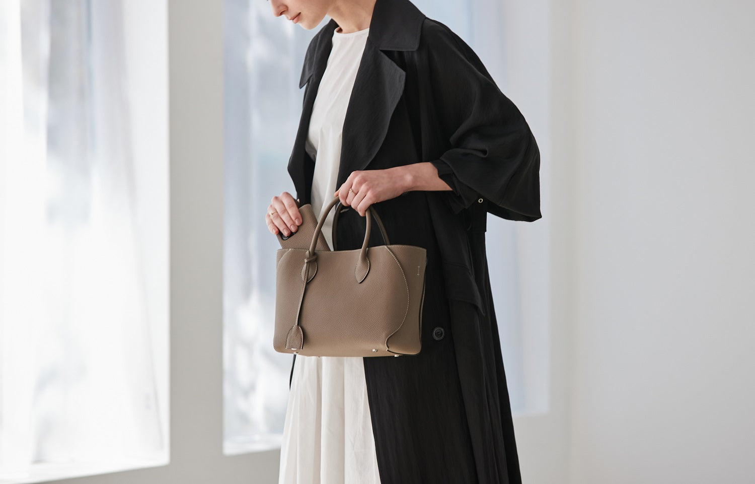 ミア トートバッグ (25 スモール シュリンク)